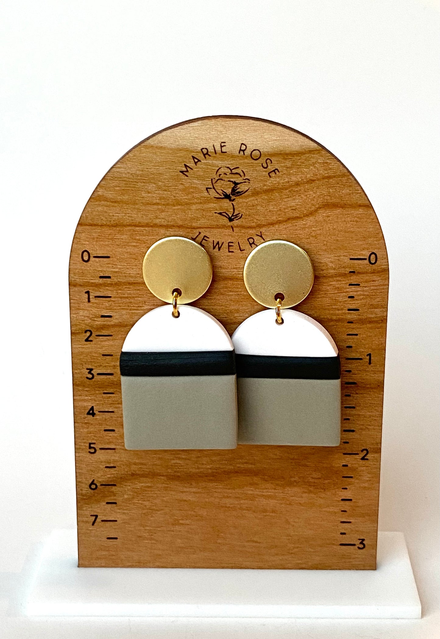 Lined Arch Dangle